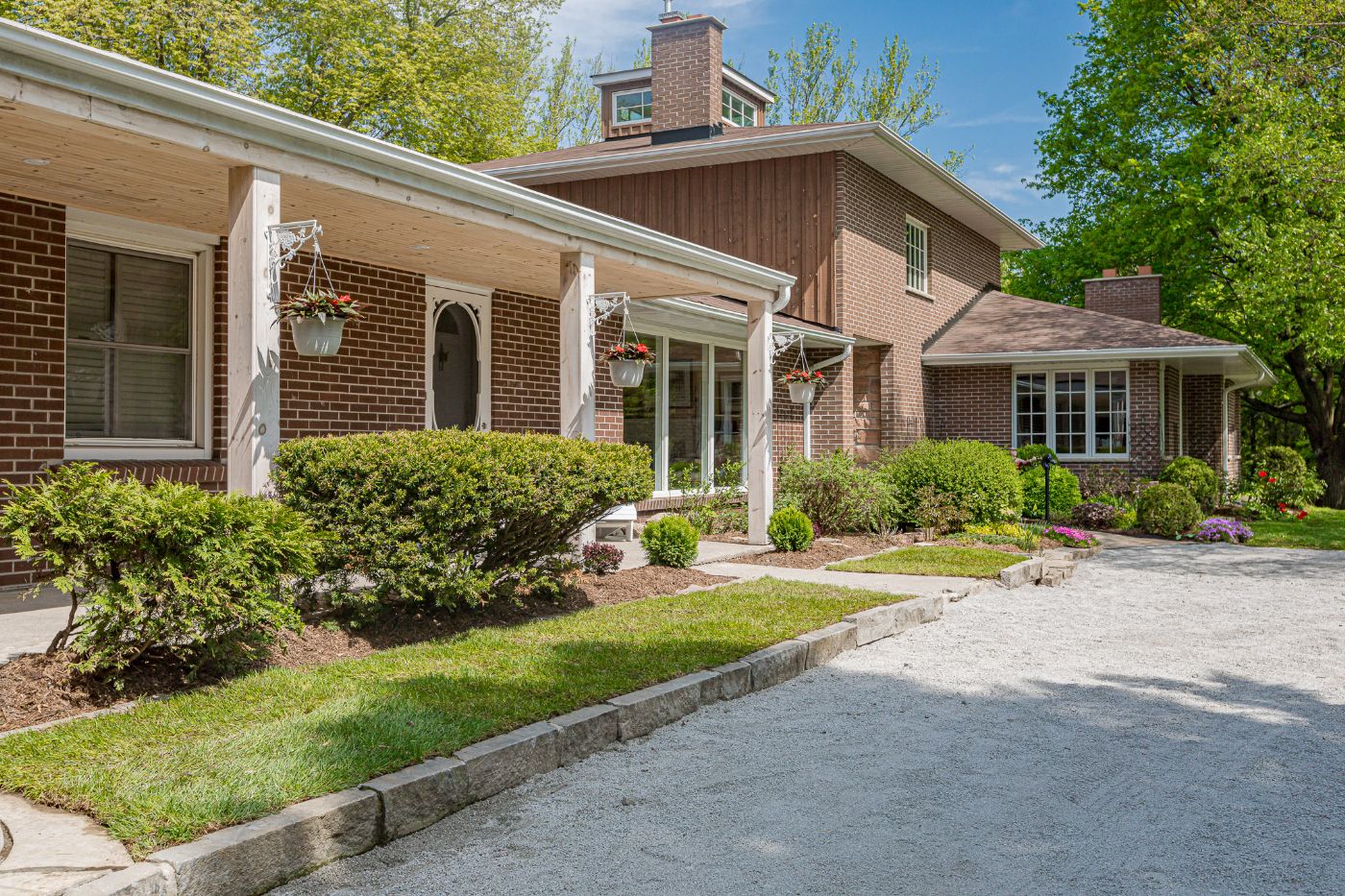 Luxury real estate and Country Homes for sale including horse farms and property in the Caledon and King City areas near Toronto