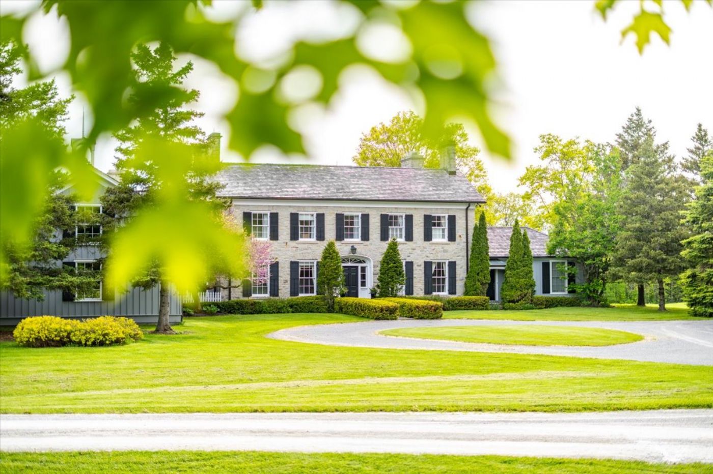 Luxury real estate and Country Homes for sale including horse farms and property in the Caledon and King City areas near Toronto