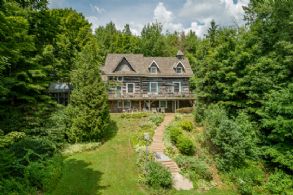 Horseshoe Hill, Caledon, Ontario - Country homes for sale and luxury real estate including horse farms and property in the Caledon and King City areas near Toronto
