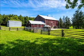 Sleepy Hollow Farm, Mono, Ontario - Country homes for sale and luxury real estate including horse farms and property in the Caledon and King City areas near Toronto