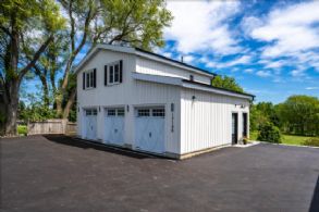 Farmhouse on the 8th Concession, King, Ontario - Country homes for sale and luxury real estate including horse farms and property in the Caledon and King City areas near Toronto
