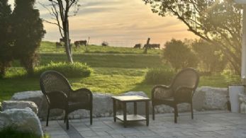 Farmhouse on the 8th Concession, King, Ontario - Country homes for sale and luxury real estate including horse farms and property in the Caledon and King City areas near Toronto