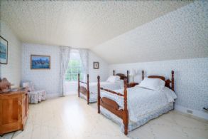 Hawkswood, King, Ontario - Country homes for sale and luxury real estate including horse farms and property in the Caledon and King City areas near Toronto
