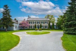 Front Circle - Country homes for sale and luxury real estate including horse farms and property in the Caledon and King City areas near Toronto